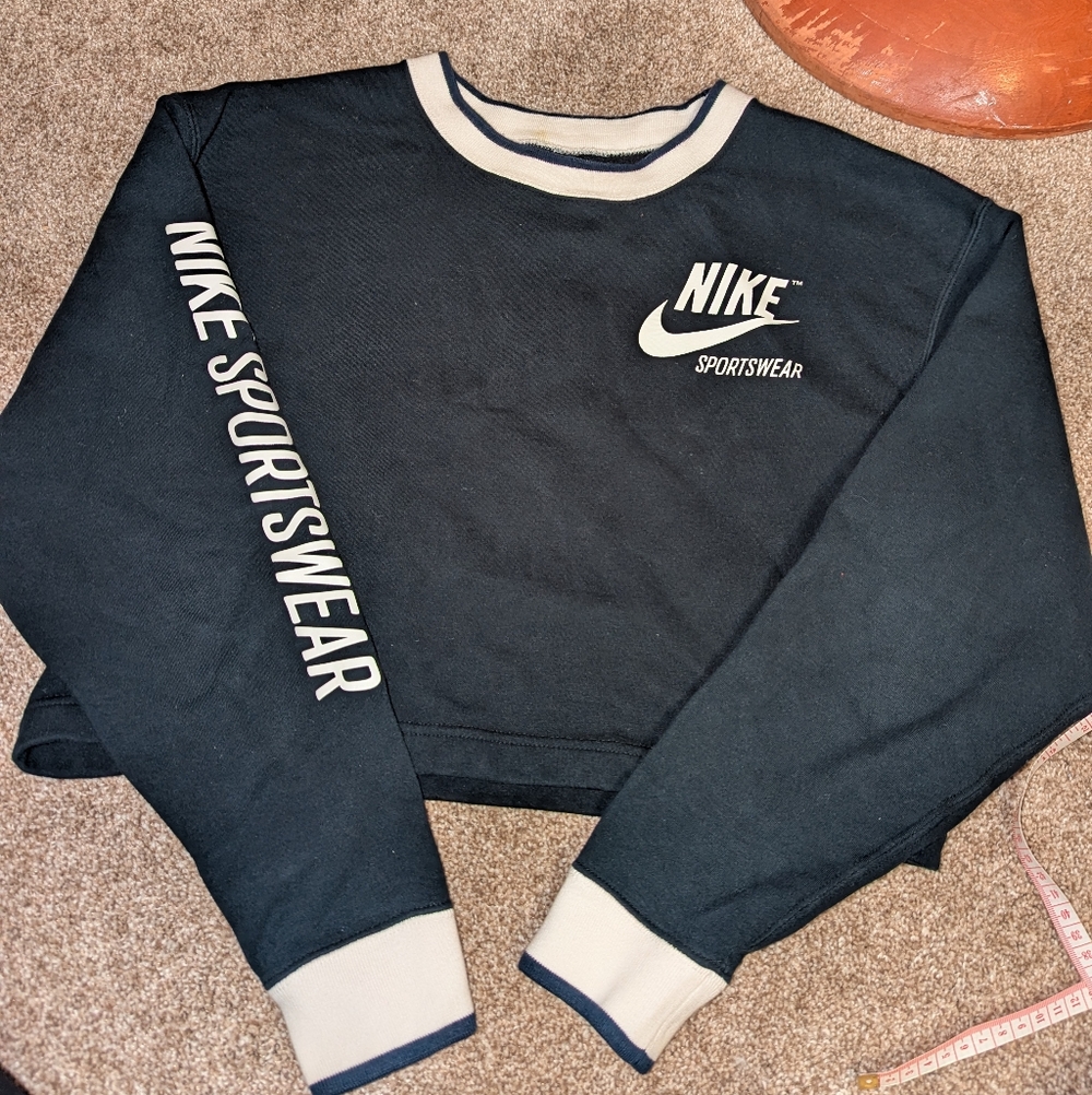 Reversible Nike Cropped Fleece Sweater